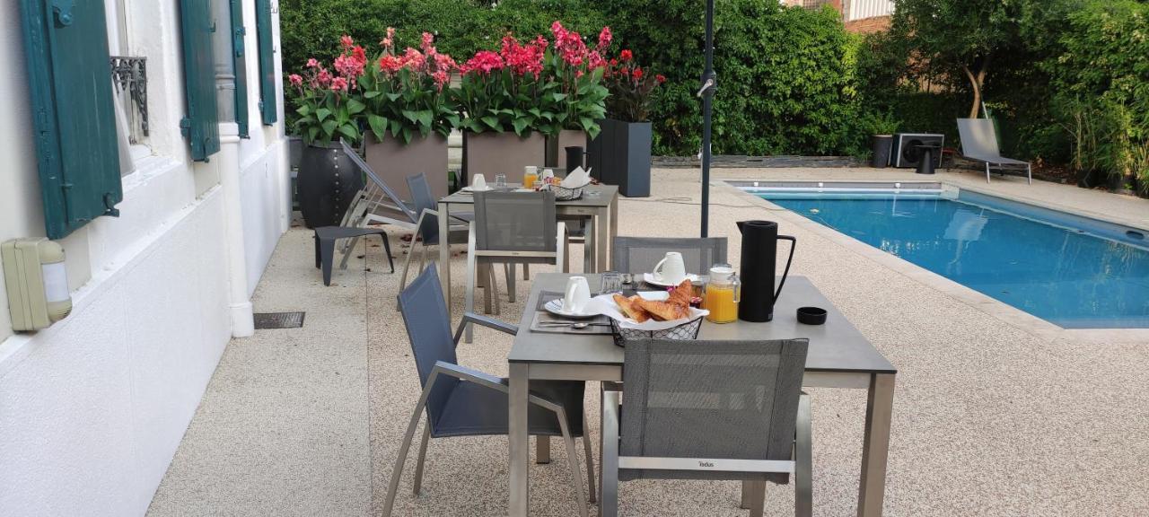 לינה וארוחת בוקר אלס Les Jardins De La Fontaine מראה חיצוני תמונה